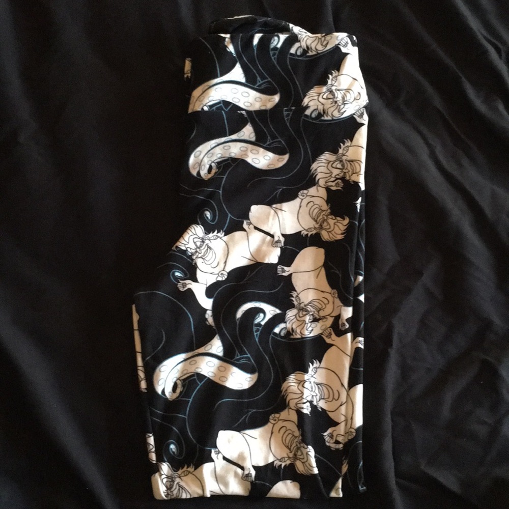 Lularoe Disney Leggings